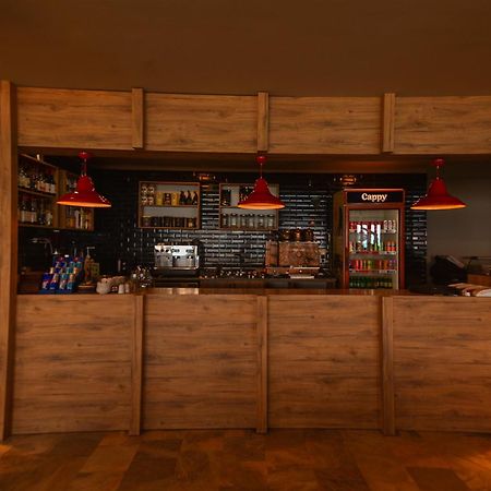 Royal Comfort Hotel Arakli Bagian luar foto