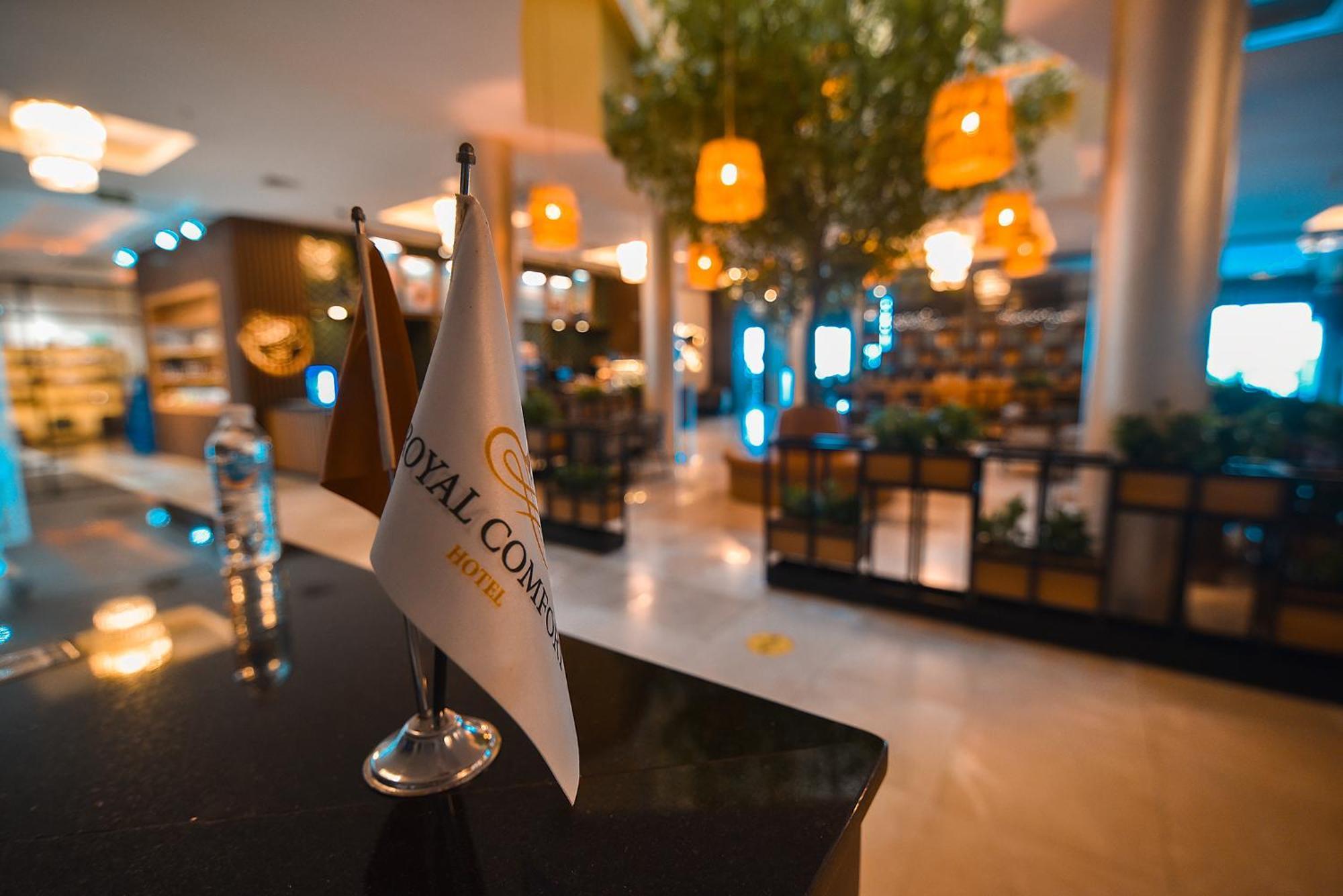 Royal Comfort Hotel Arakli Bagian luar foto